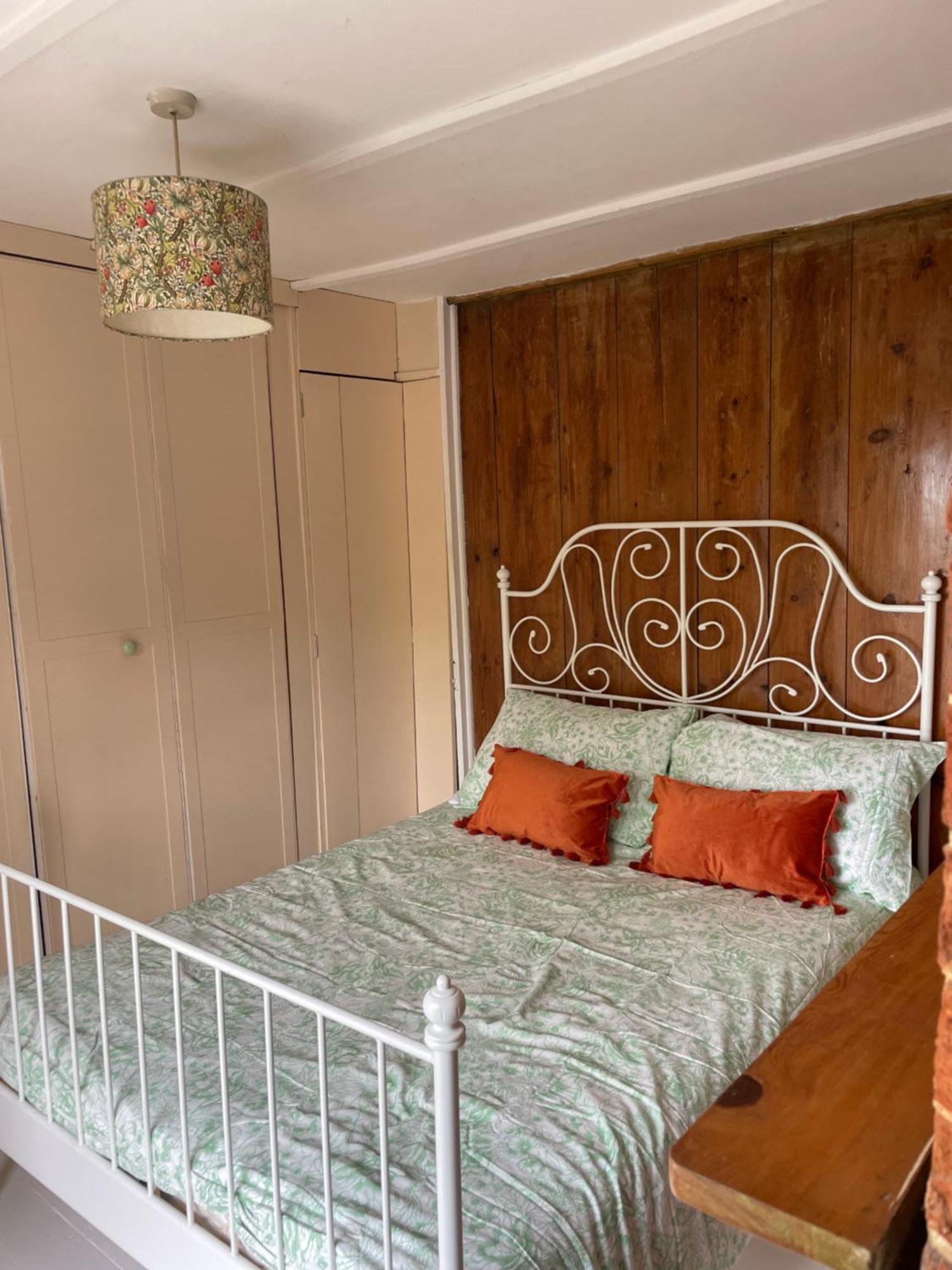 Cosy 2 Bedroom Victorian Cottage, Newport, Isle Of Wight Newport  Eksteriør billede